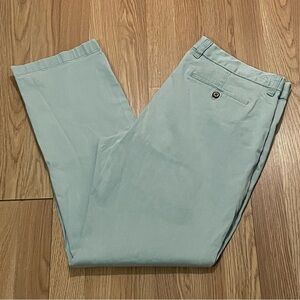 Tommy Bahama Mens 34x30 (35x30) Straight Fit Chino Pants Olive Green Flat Front